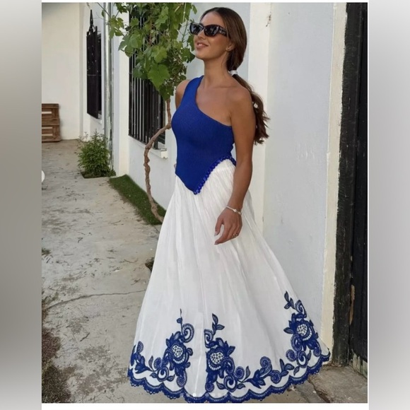 ZARA…contrast embroidered skirt ZW COLLECTION - Picture 7 of 13